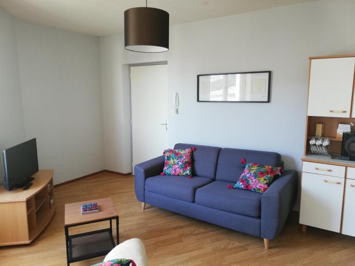Grand Studio ✰ 35M² ✰ Centre ✰ 4Pers/2Lits ✰ Cuisine ✰ Wifi Candé Exterior photo
